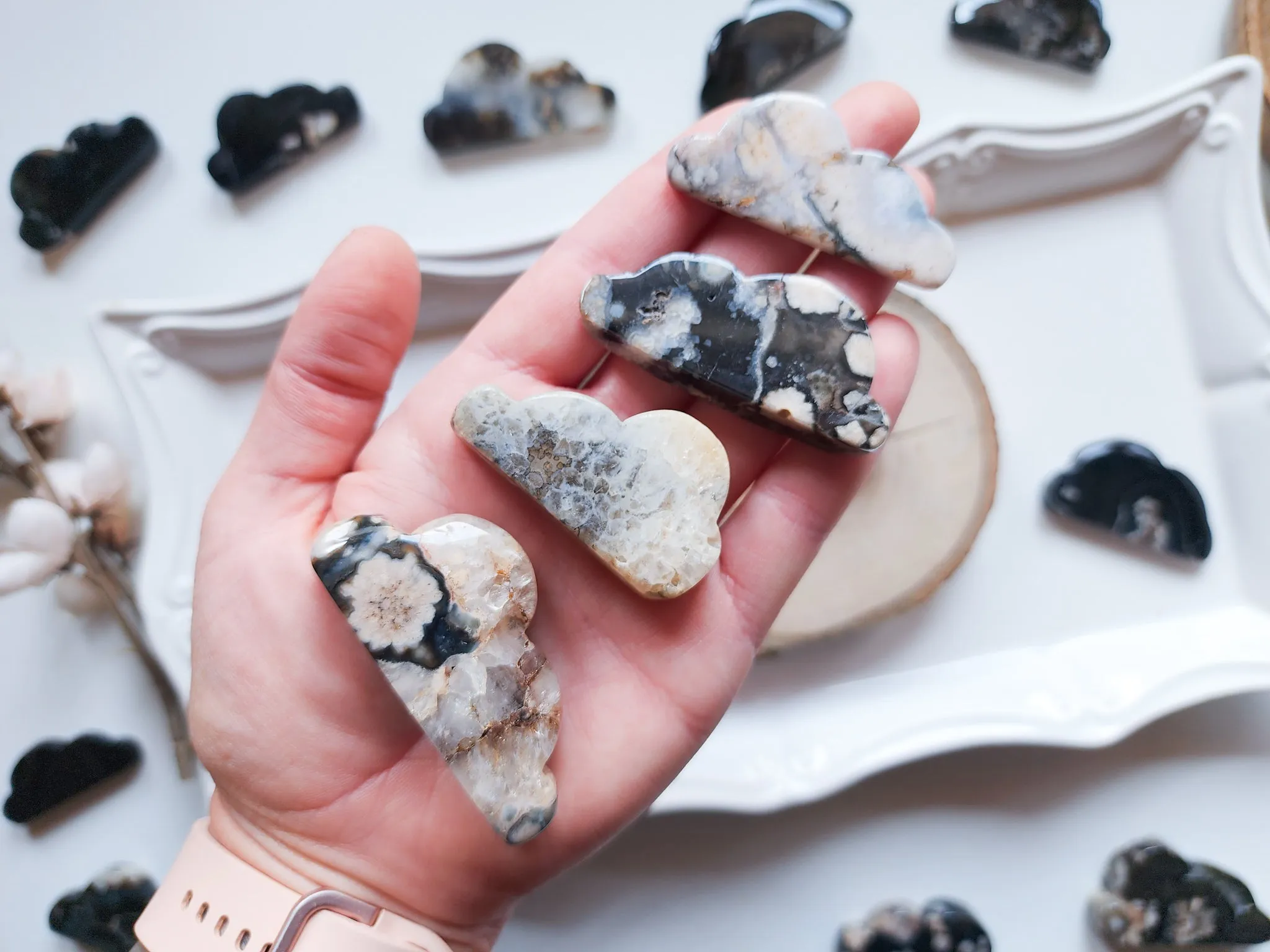 Black Flower Agate Cloud