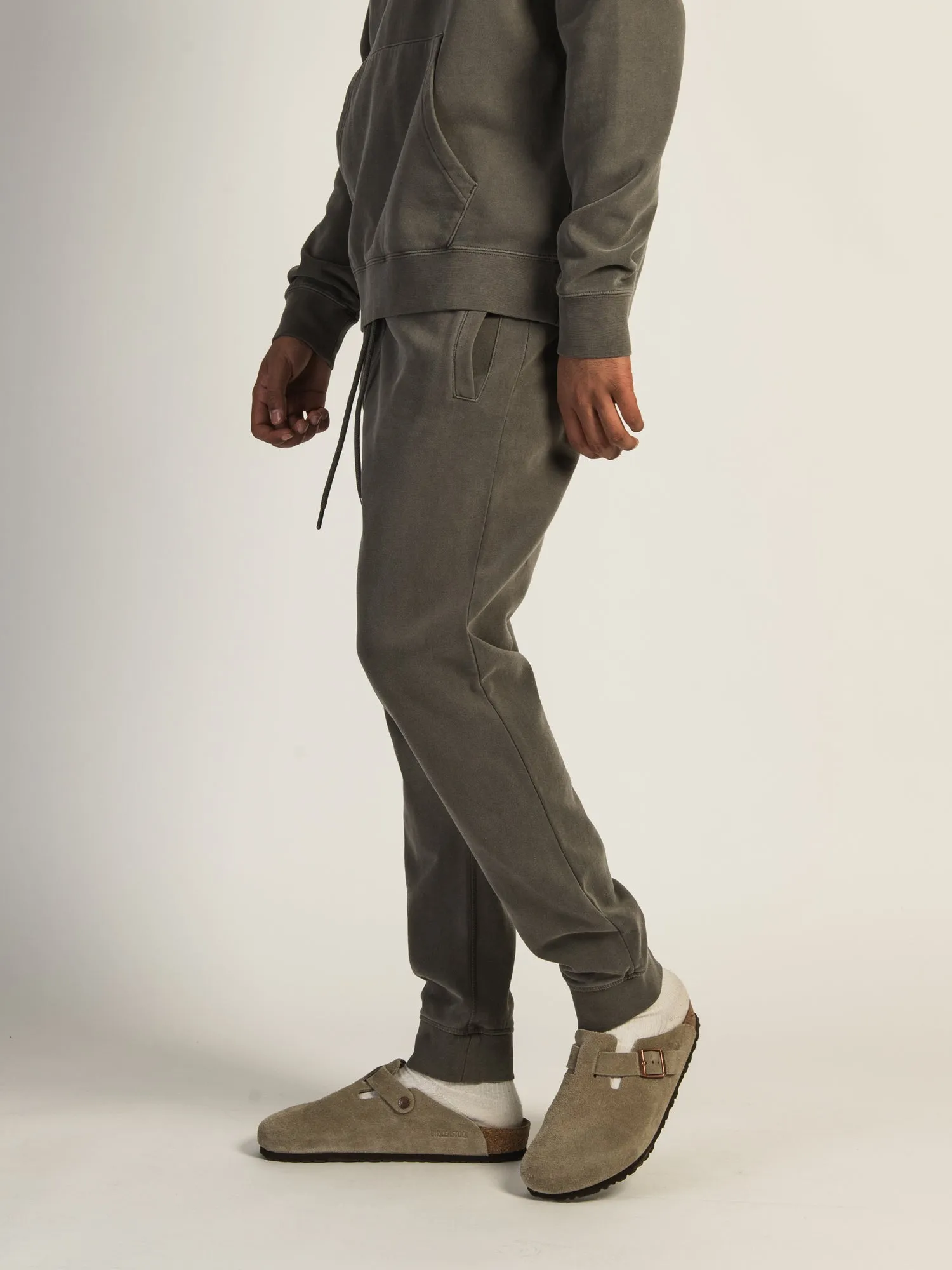 KOLBY PARKER GARMENT DYE SLIM JOGGER - IRON