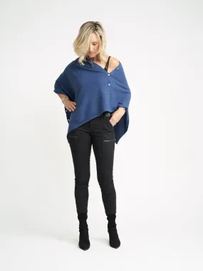 VIDEO: How to wear our Poncho